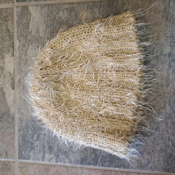 💞Super Cute Beanie* - Picture 3 of 5